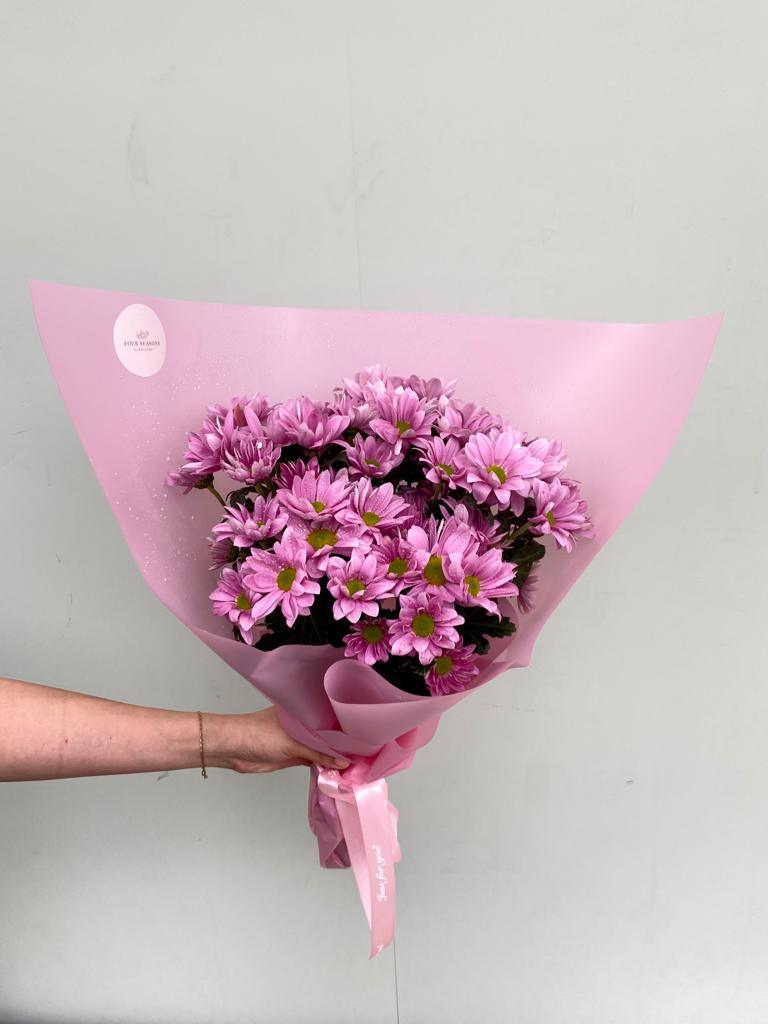 Daises/ Chrysanthemum Bouquet - Four Seasons Floristry